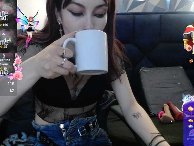 -yuyi live cam on BongaCams