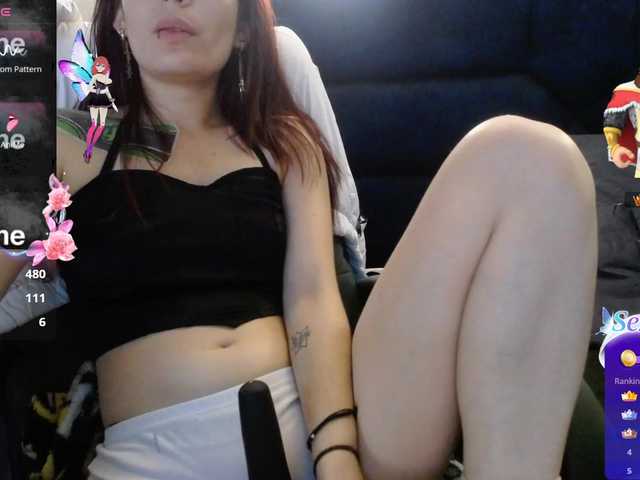-yuyi live cam on BongaCams