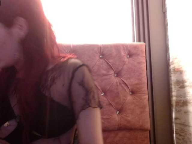 -yuyi live cam on BongaCams