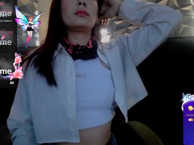 -yuyi live cam on BongaCams