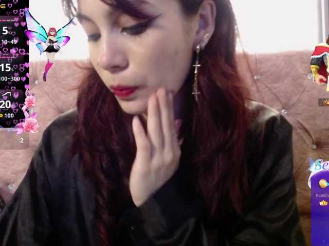 -yuyi live cam on BongaCams