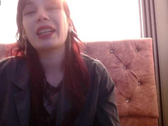 -yuyi live cam on BongaCams