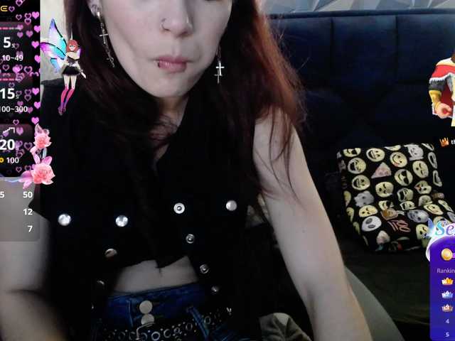 -yuyi live cam on BongaCams