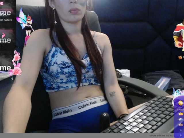 -yuyi live cam on BongaCams