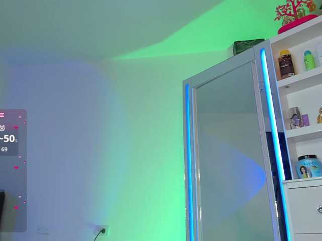 Brunette-Of-Your-Dreams live cam on BongaCams