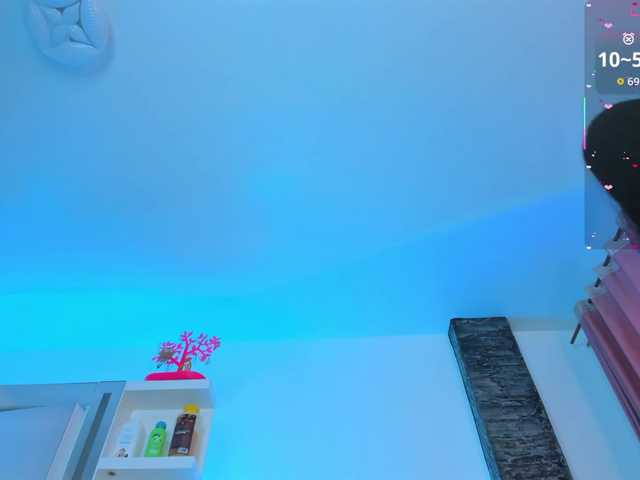 Brunette-Of-Your-Dreams live cam on BongaCams