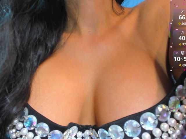 Brunette-Of-Your-Dreams live cam on BongaCams
