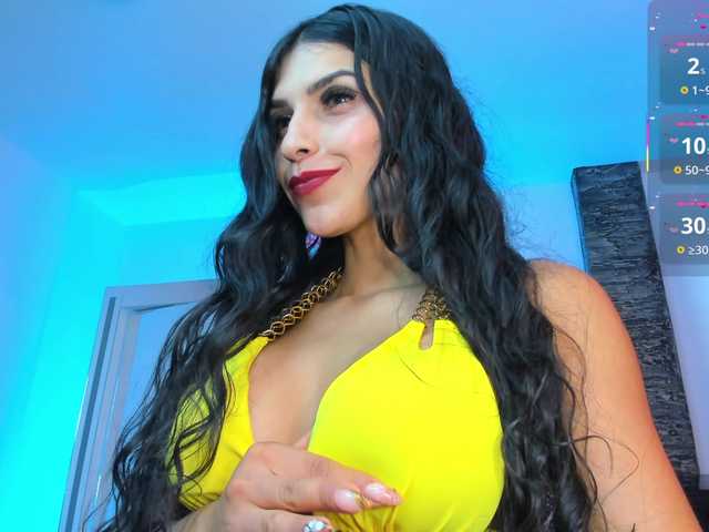 Brunette-Of-Your-Dreams live cam on BongaCams