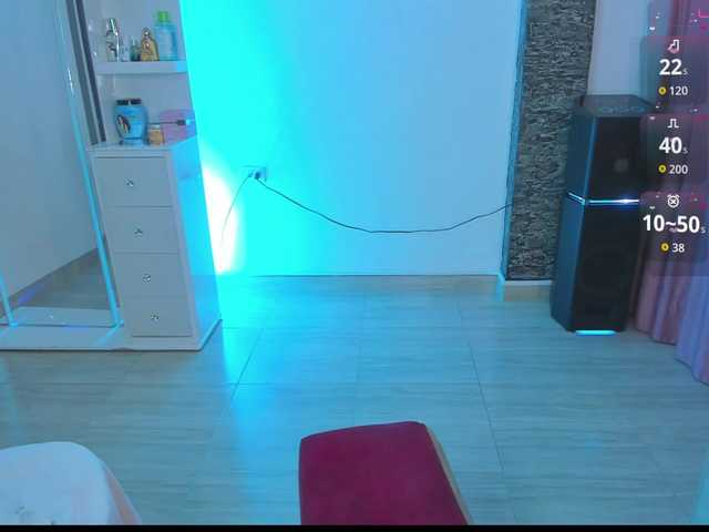 Brunette-Of-Your-Dreams live cam on BongaCams