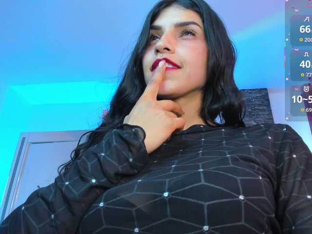 Brunette-Of-Your-Dreams live cam on BongaCams