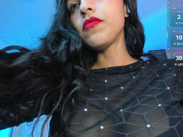 Brunette-Of-Your-Dreams live cam on BongaCams