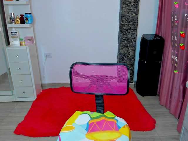 Brunette-Of-Your-Dreams