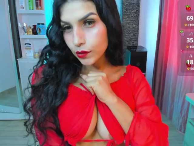 Brunette-Of-Your-Dreams live cam on BongaCams