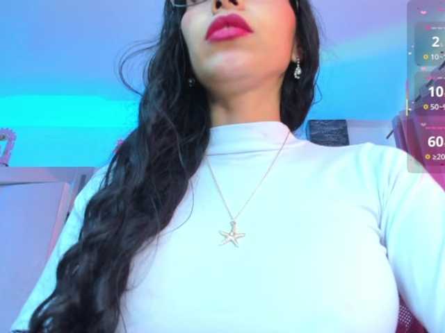 Brunette-Of-Your-Dreams live cam on BongaCams