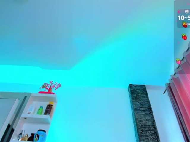 Brunette-Of-Your-Dreams live cam on BongaCams