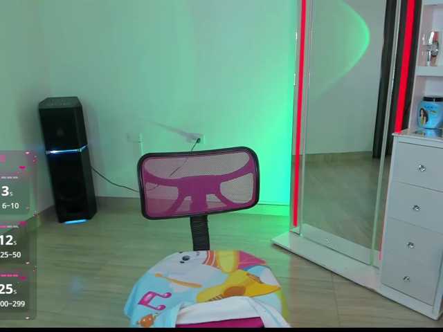 Brunette-Of-Your-Dreams live cam on BongaCams