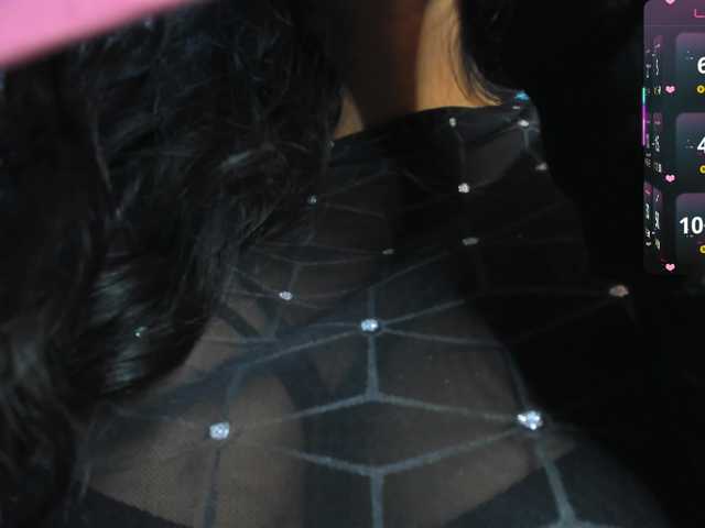 Brunette-Of-Your-Dreams live cam on BongaCams