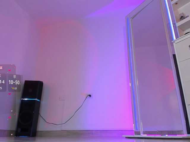 Brunette-Of-Your-Dreams live cam on BongaCams