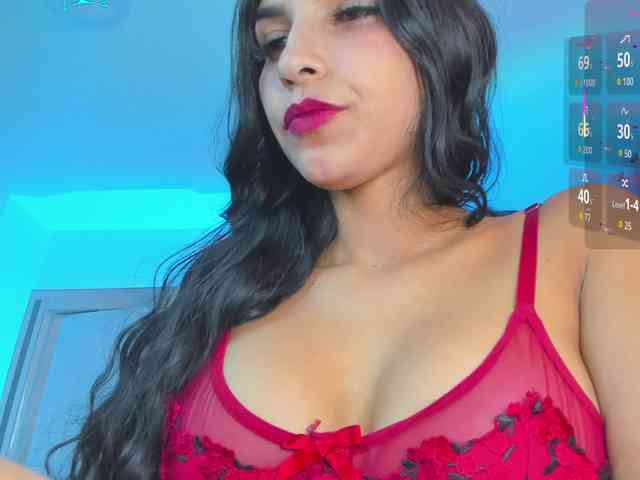Brunette-Of-Your-Dreams webcam