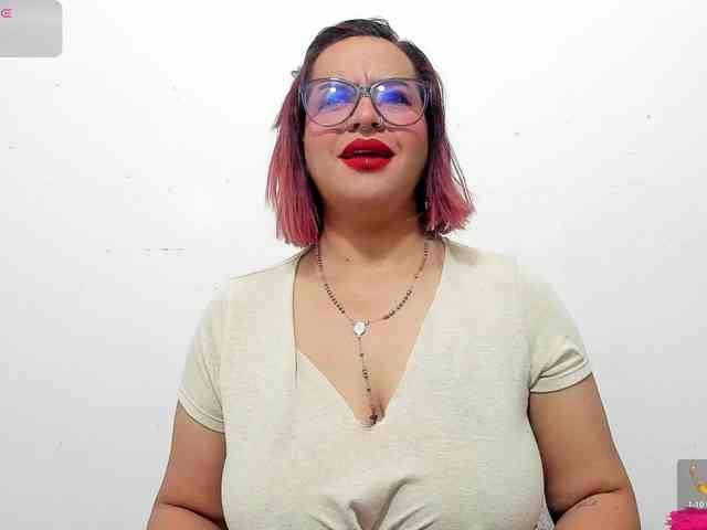 hazeel34 webcam