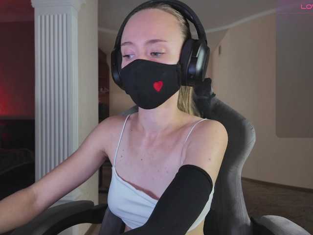 CreamAssK live cam preview