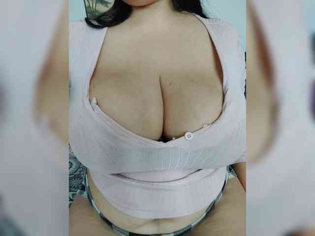 Metisha222 webcam