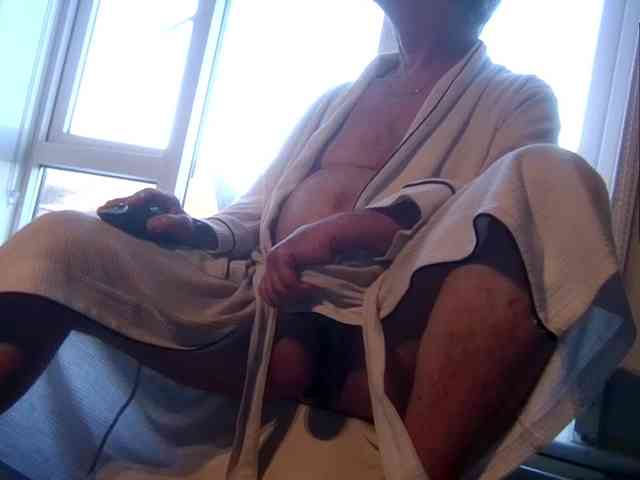 IwantYou-runtheshow Sex Cam Show