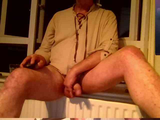 IwantYou-runtheshow Sex Cam Show