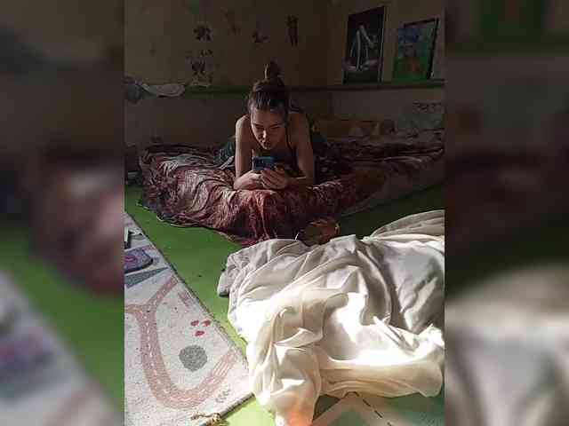 Terri-and-Kyle webcam