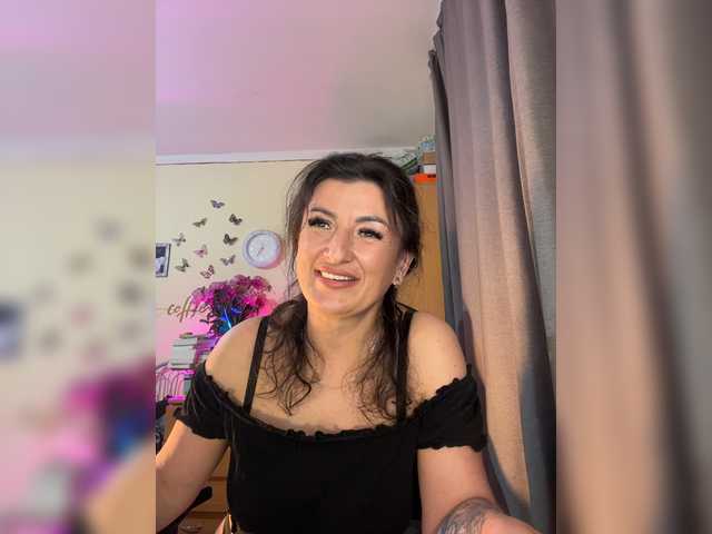 Hotangel75 live cam on BongaCams