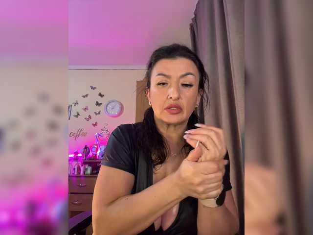  Hotangel75 chat room