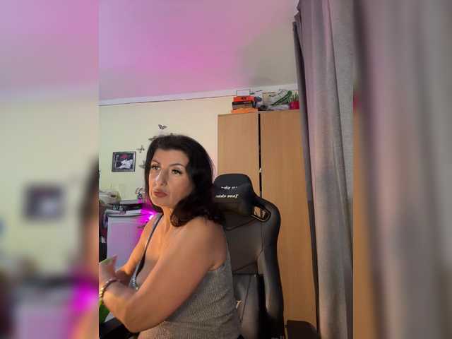 Hotangel75 live cam on BongaCams