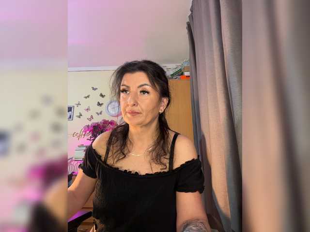 Hotangel75 live cam on BongaCams