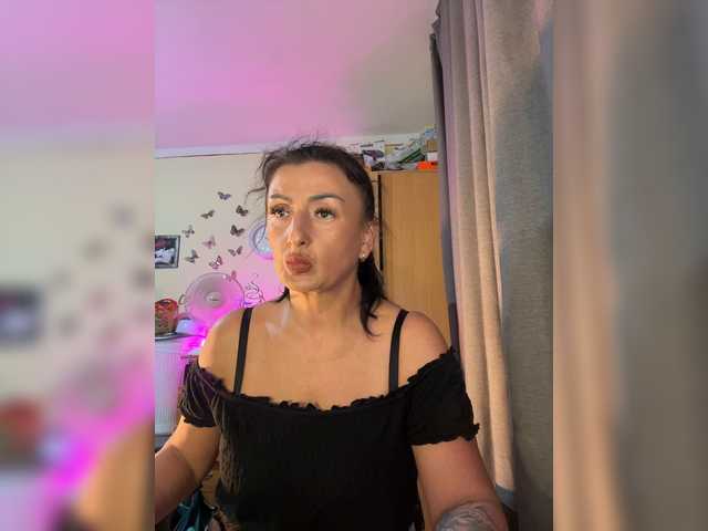Hotangel75 live cam on BongaCams