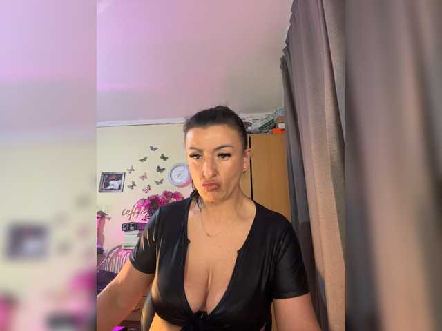 Hotangel75 live cam on BongaCams
