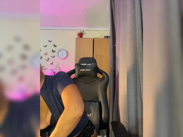 Hotangel75 live cam on BongaCams