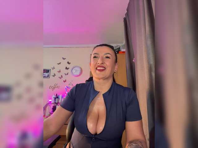 Hotangel75's BongaCams show and profile