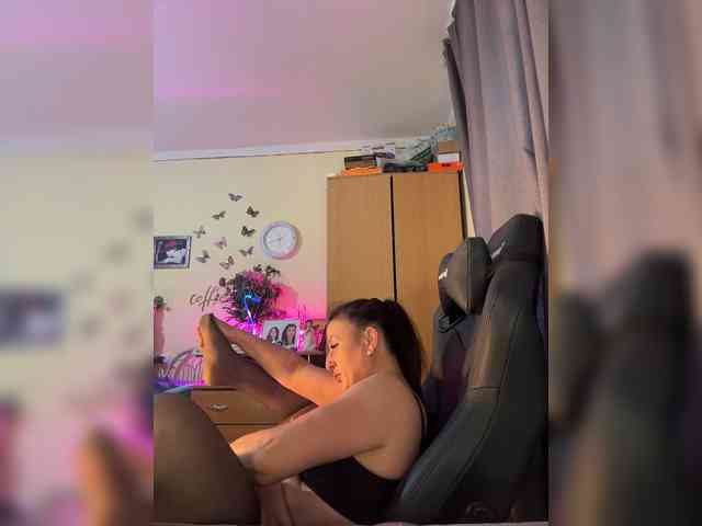 Hotangel75 webcam