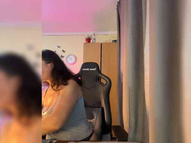 Hotangel75 webcam
