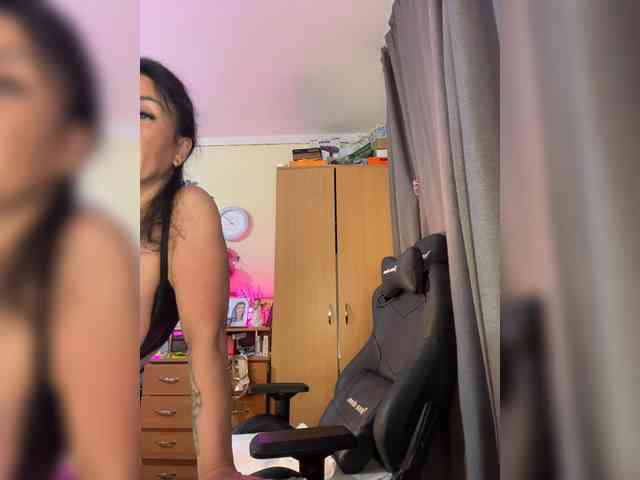 Hotangel75 webcam