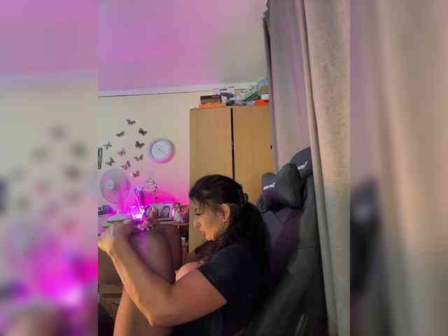 Hotangel75 webcam