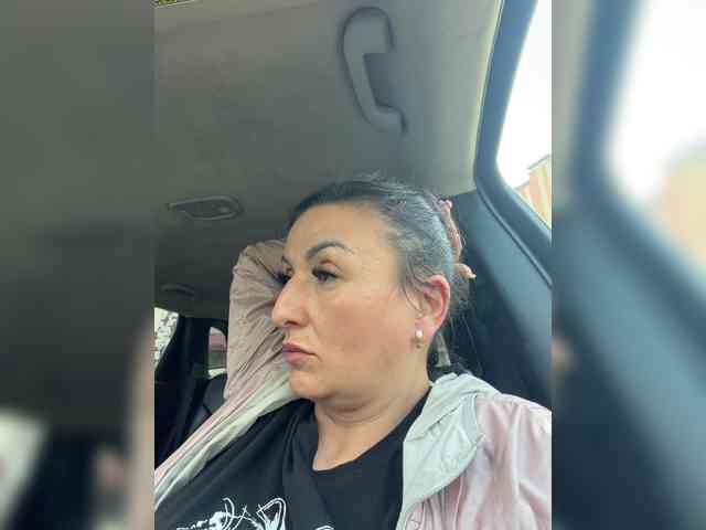 Hotangel75 Live Webcam on BongaCams