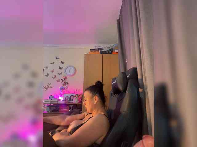 Hotangel75 webcam
