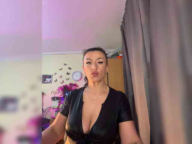 Hotangel75 webcam