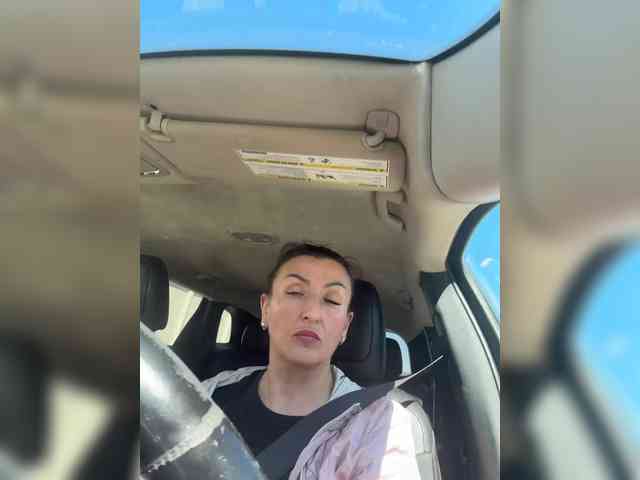 Hotangel75 webcam