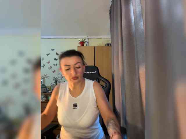 Hotangel75 webcam