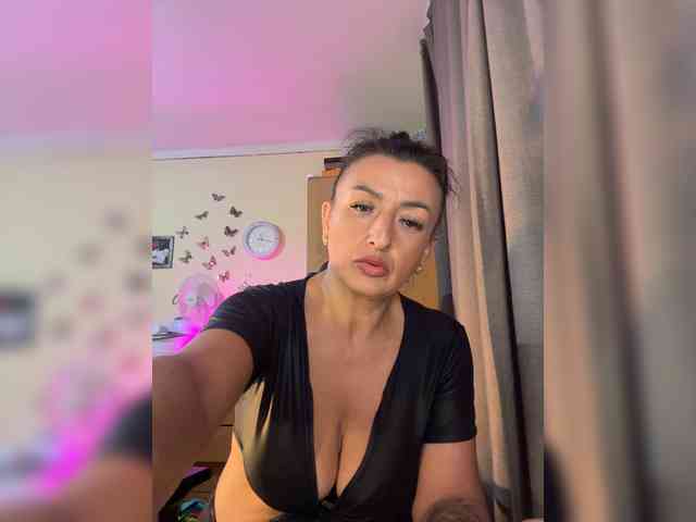 Hotangel75 webcam