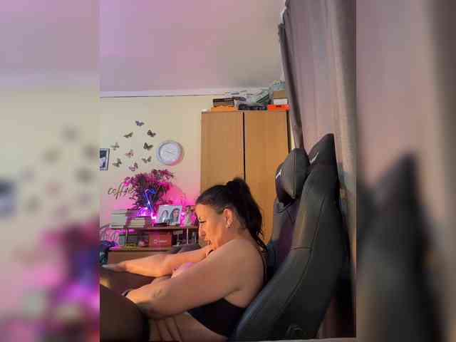 Hotangel75 webcam