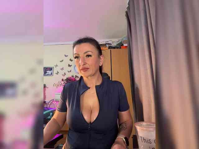 Hotangel75 webcam