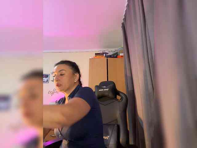 Hotangel75 webcam
